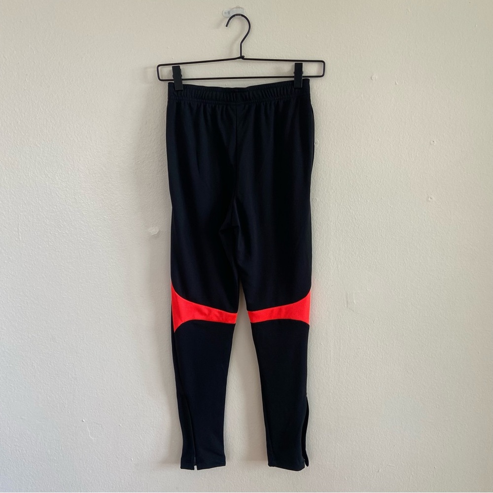 NEW Nike Dri-Fit Boys Academy Pro Soccer Pants/Joggers - Boys Large - Black
